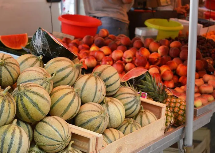 2 Pieces, Terrasse, Parking Prive, Proche Plage, 6 Couchages - - Fr-1-251-547 * Le Lavandou